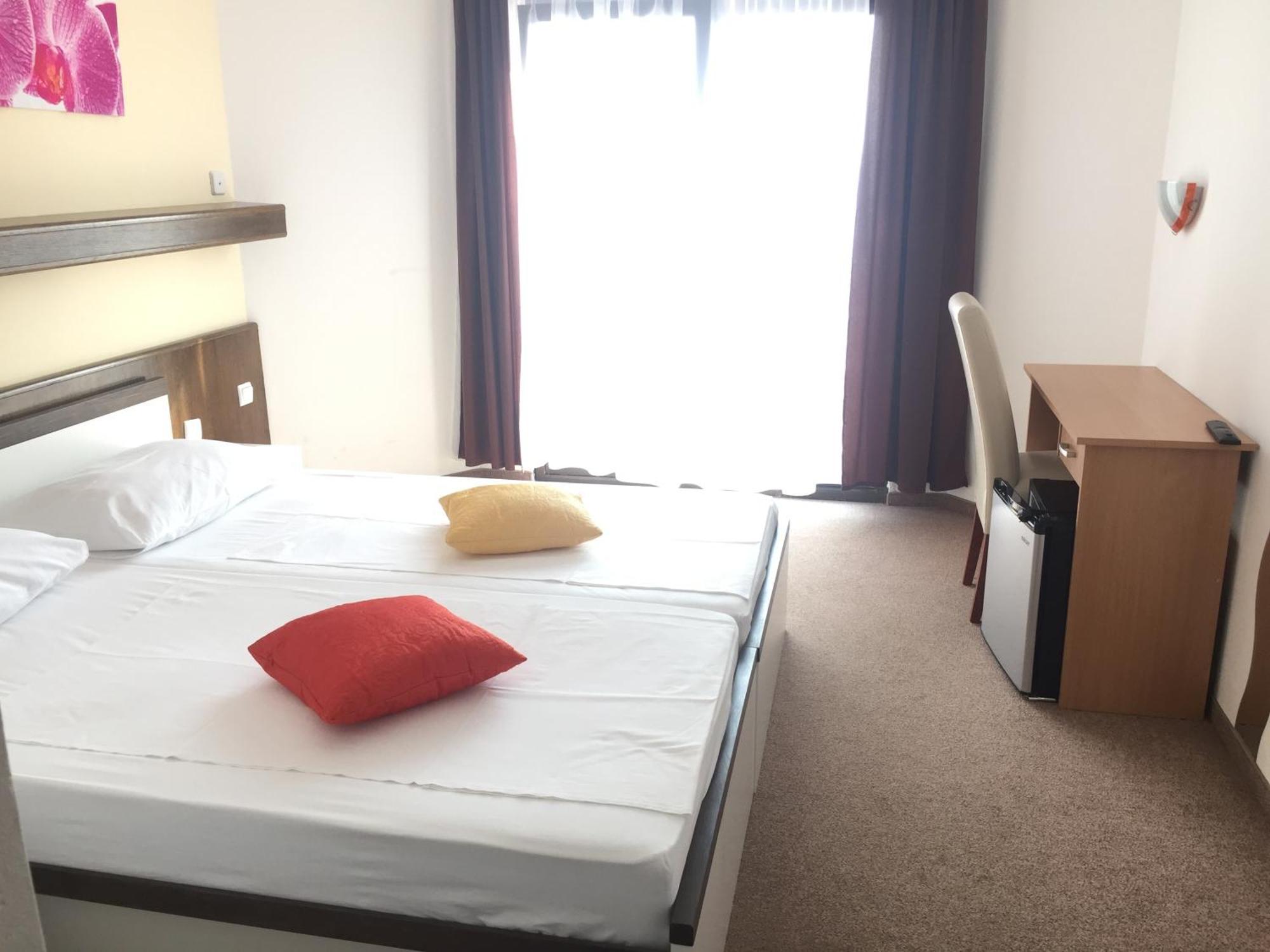 Hotel Ruža Novi Vinodolski Kamer foto