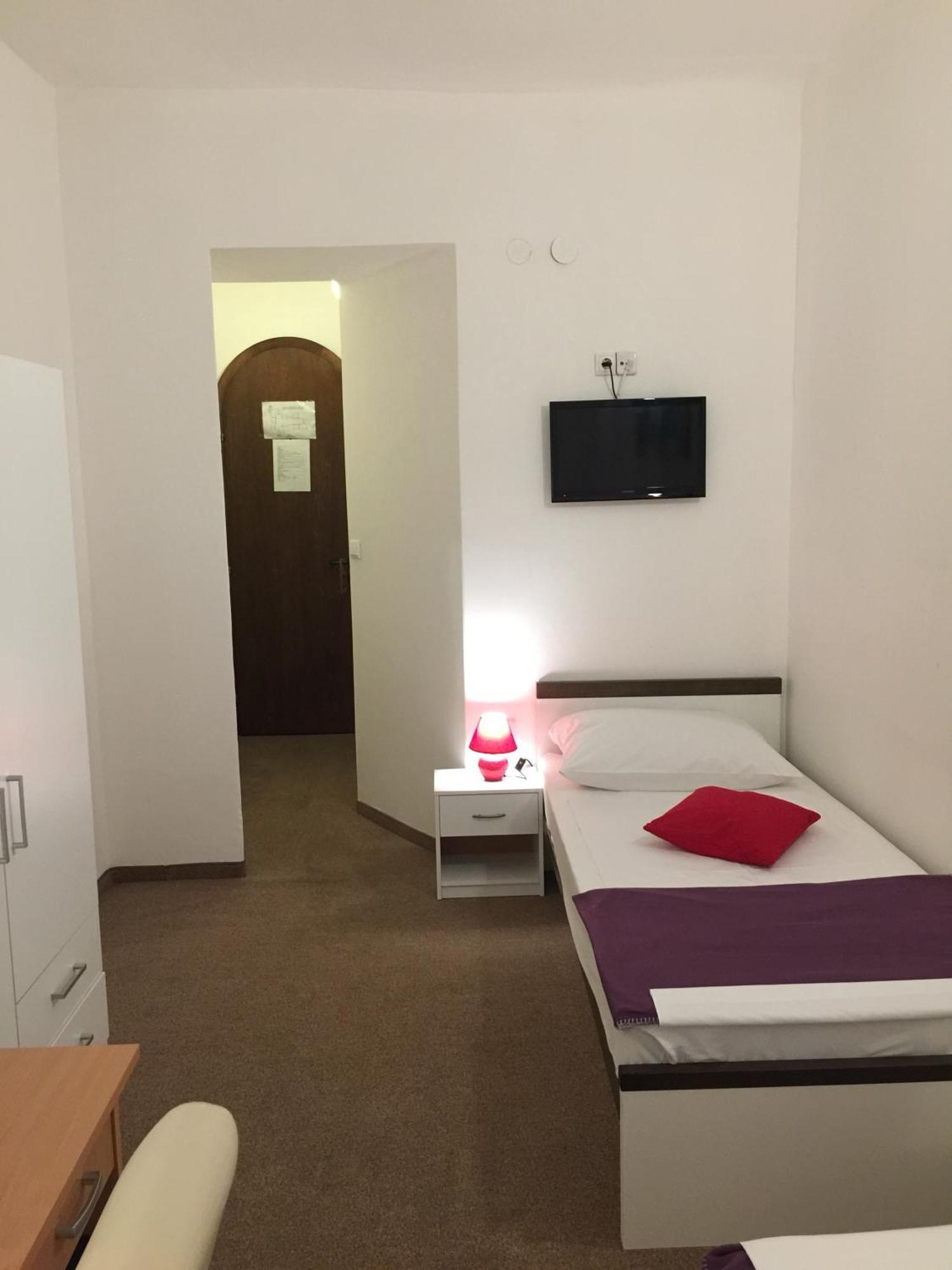 Hotel Ruža Novi Vinodolski Kamer foto