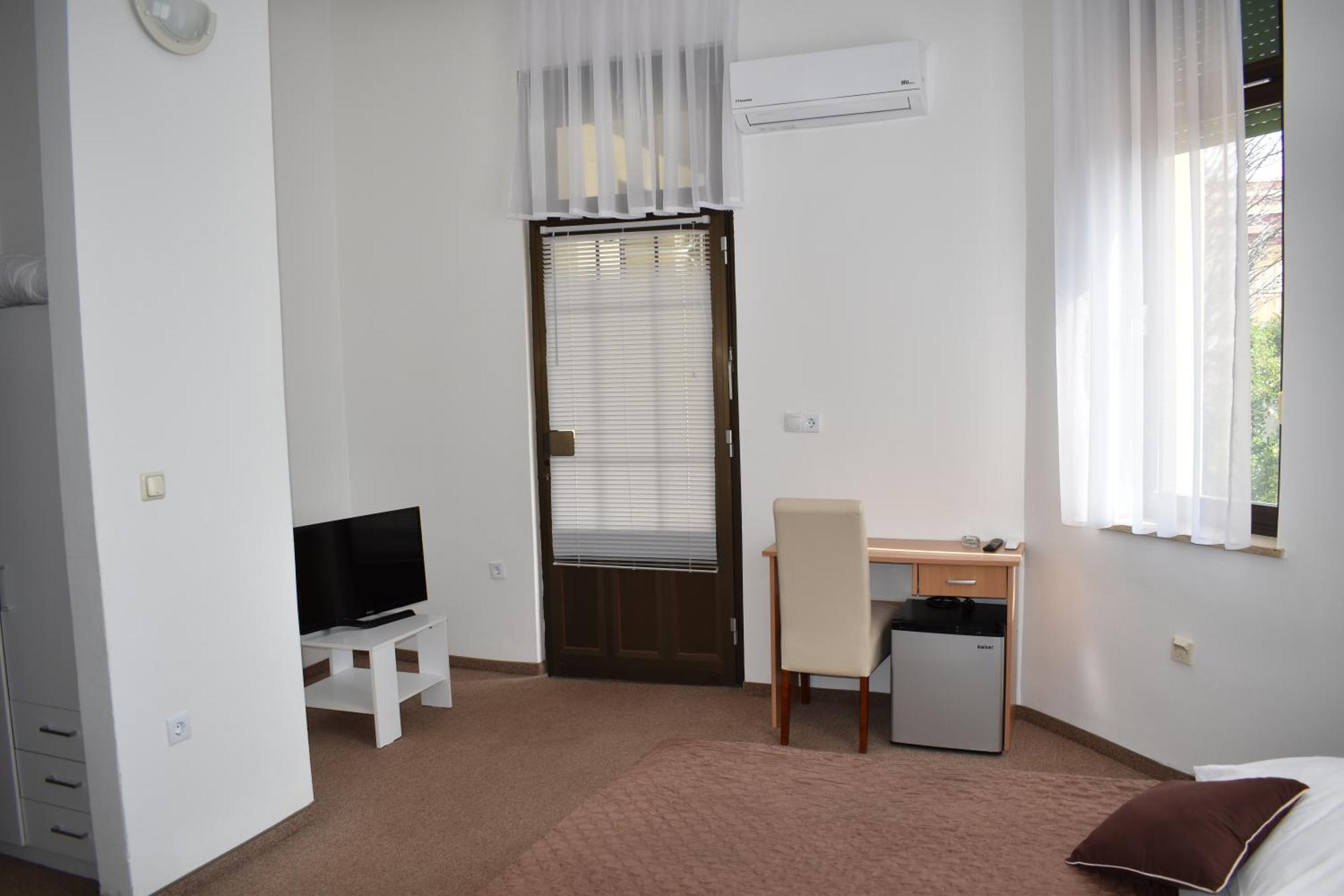 Hotel Ruža Novi Vinodolski Kamer foto