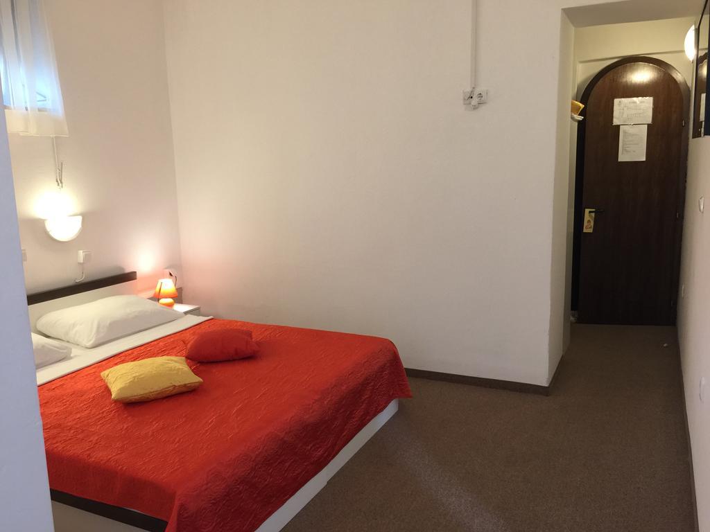 Hotel Ruža Novi Vinodolski Kamer foto