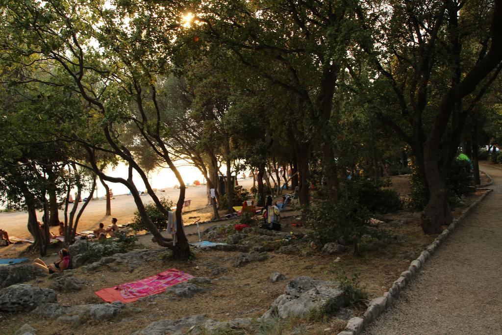 Hotel Ruža Novi Vinodolski Buitenkant foto